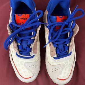 Jordan  Delta size 6.5 women
